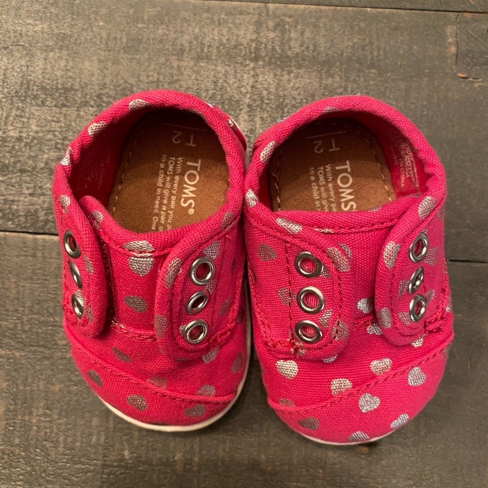 TOMS toddler girl shoes